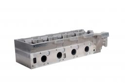 OM611-908573 Cylinder Head Automotive Engine Parts 