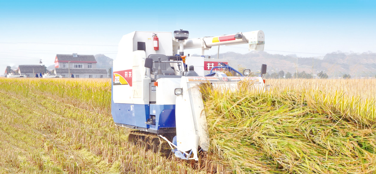 ISEKI HF608G Half Feed Harvester (4).png