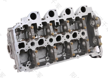 Mitsubishi 4D56-908513 Cylinder Head