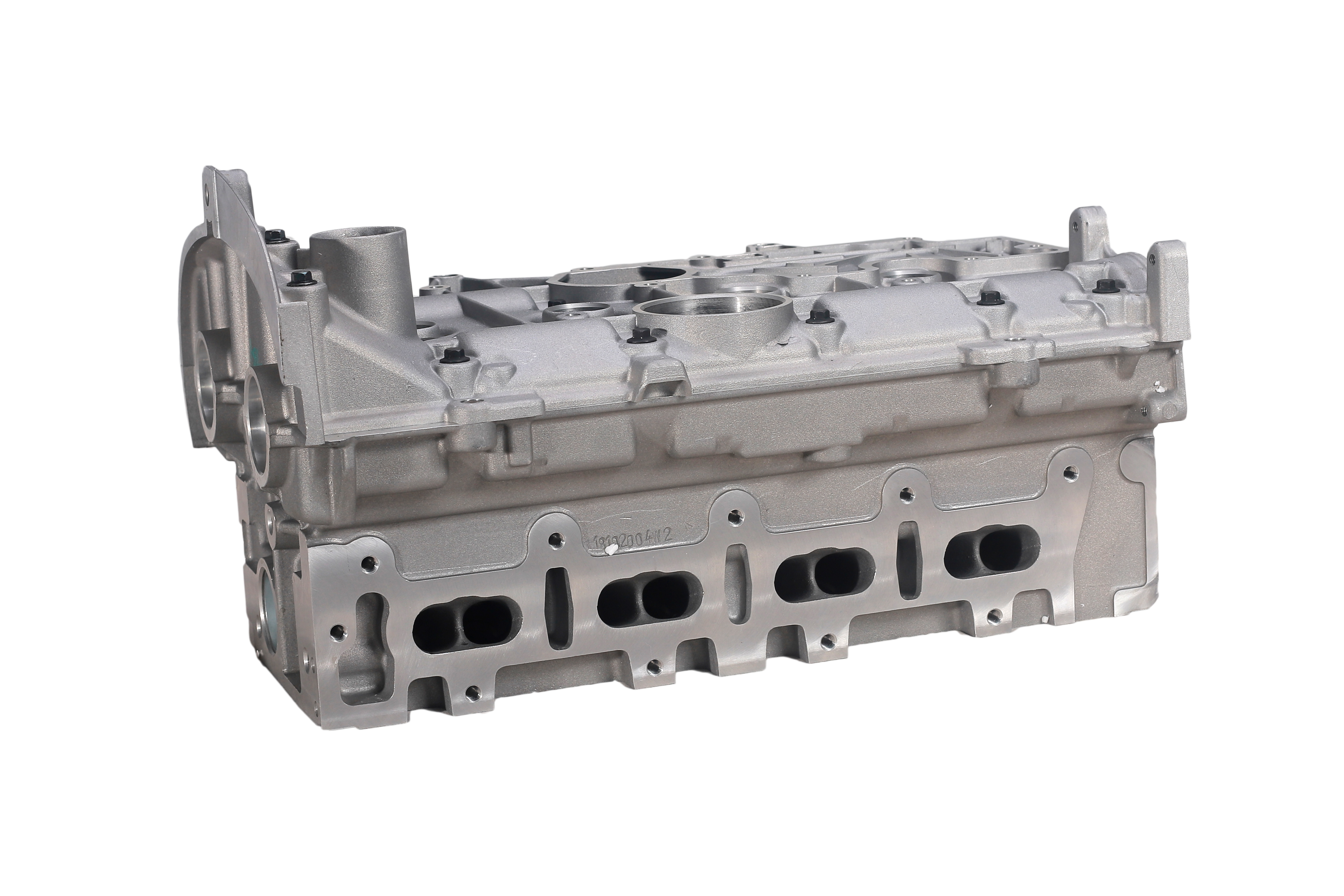 OM611-908573 Cylinder Head Automotive Engine Parts 